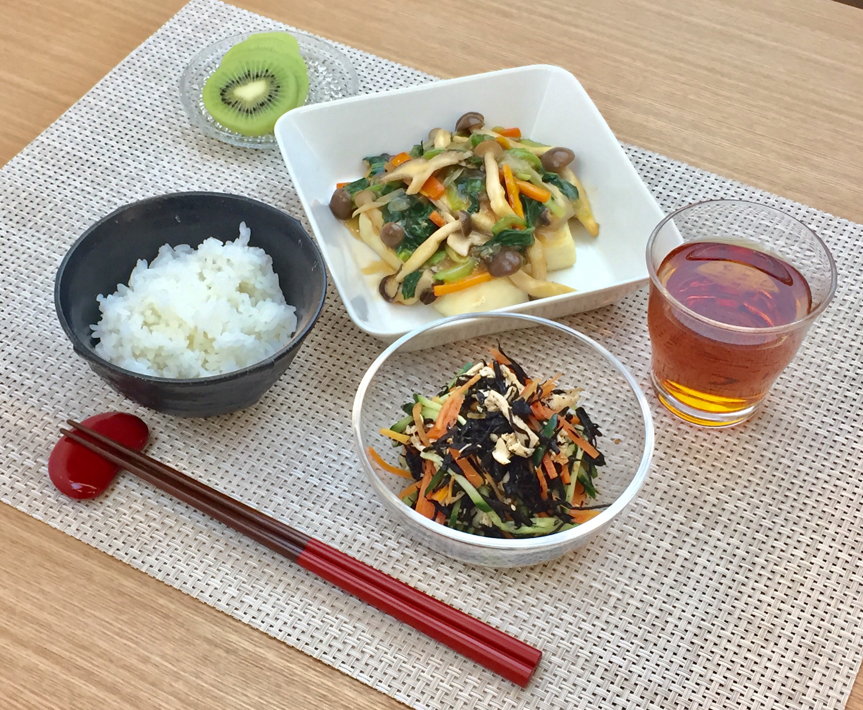 ボリューム満点！豆腐ステーキの中華あんかけ定食