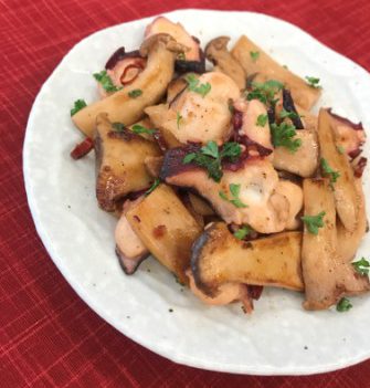 噛みごたえ抜群!エリンギとたこの香味炒め