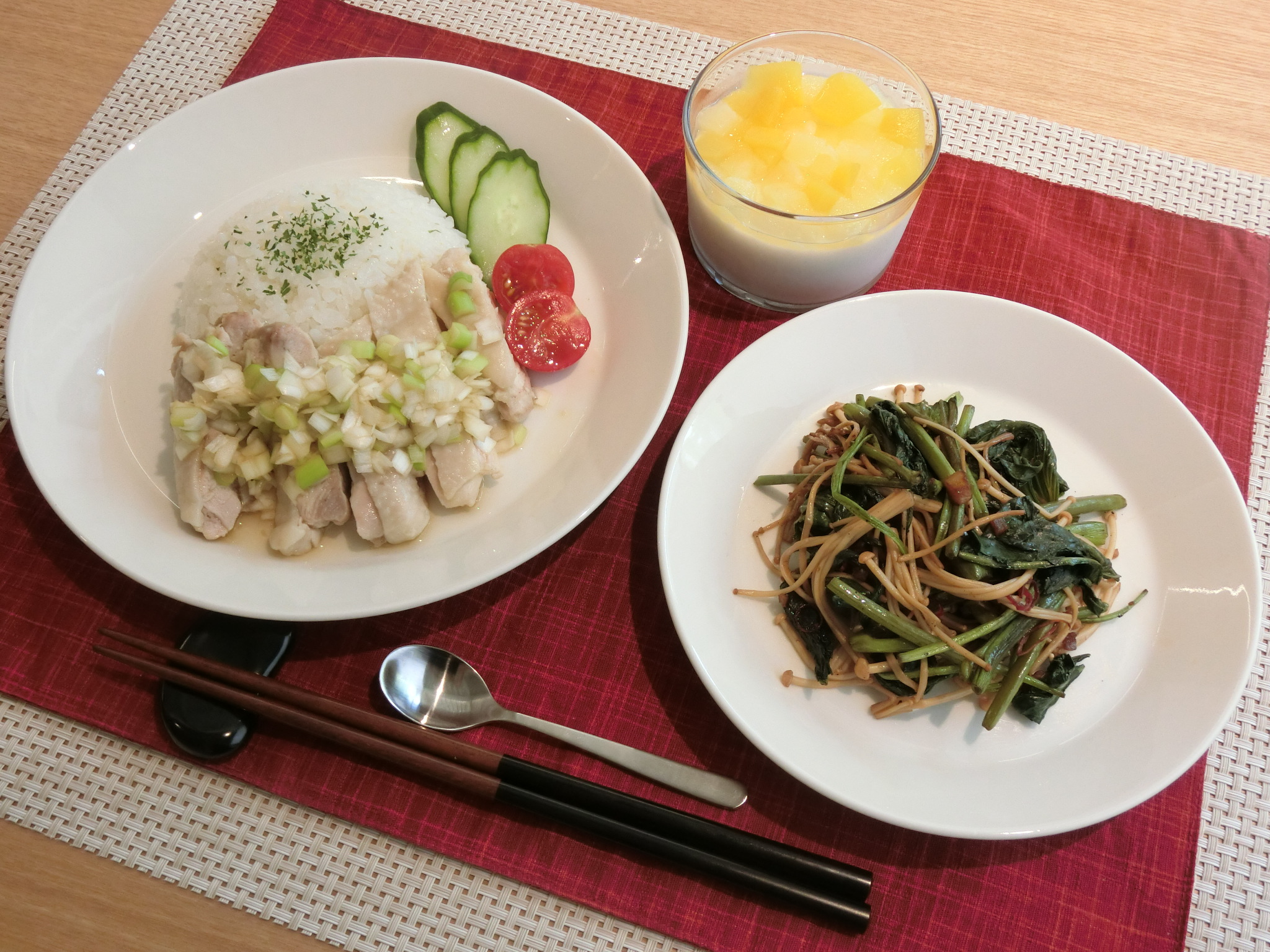 香味野菜で減塩！カオマンガイ定食