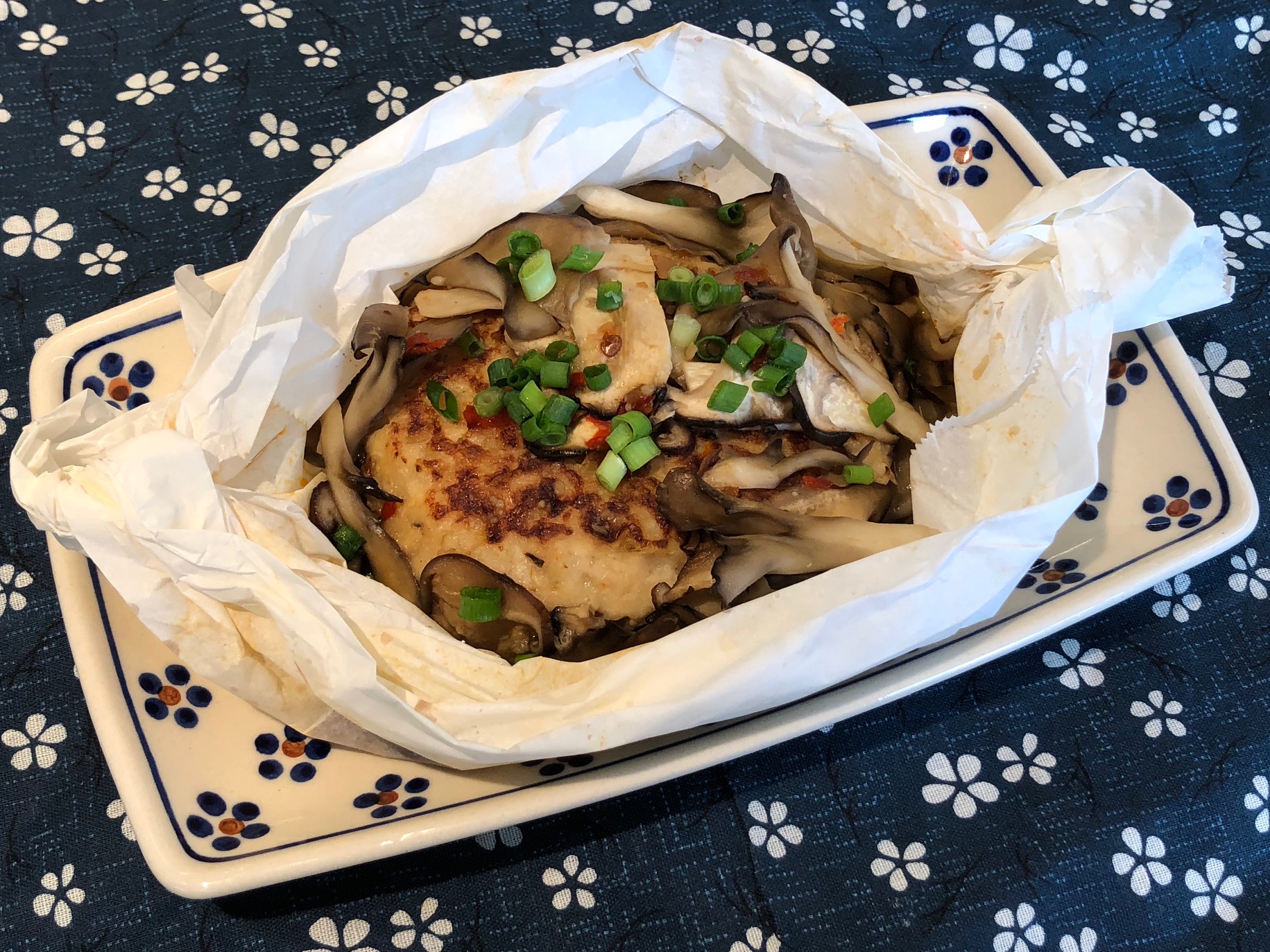 ピリ辛！つつみ焼き豆腐ハンバーグ